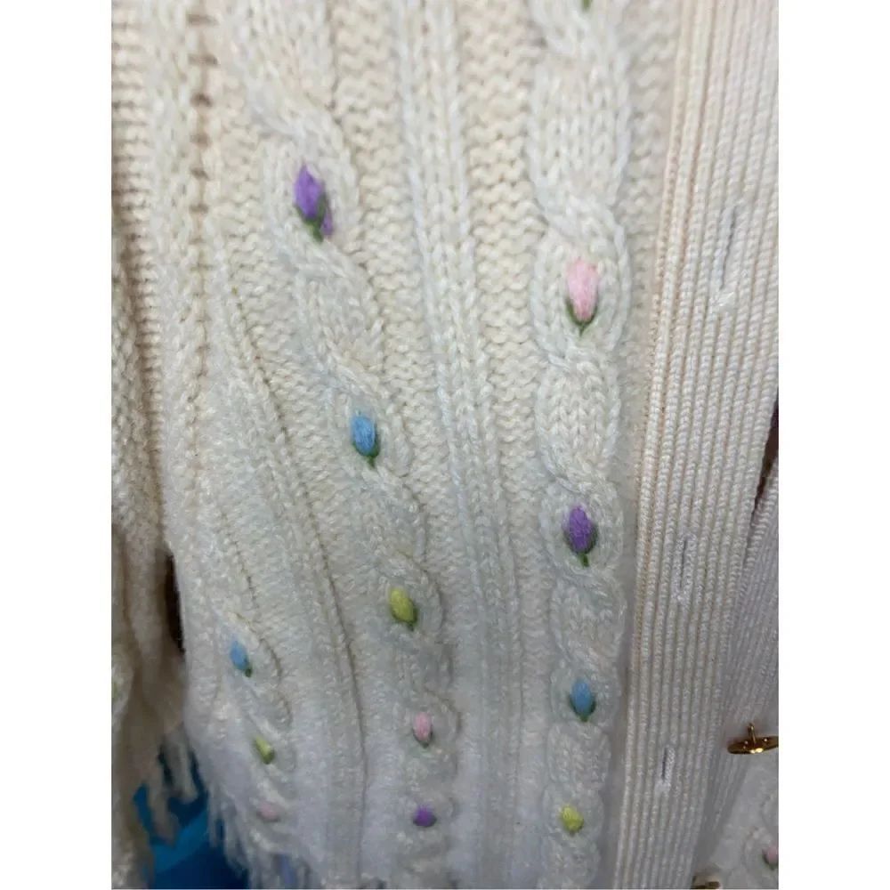 Ce’cile ￼ vintage girls, 100% wool floral, embroidered poncho size medium - Picture 3 of 6